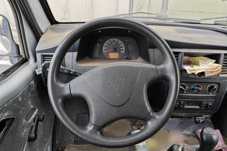 Used Wuling Zhiguang 2015 1.2L Practical LS-I Model Steering Wheel