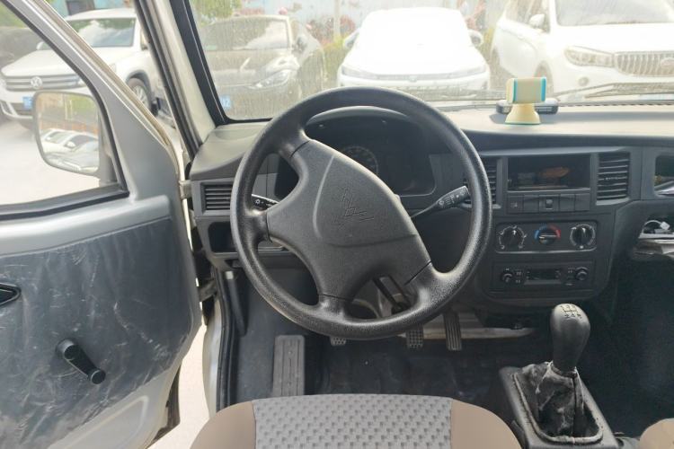 Used Wuling Zhiguang 2015 1.2L Practical LS-I Model Steering Wheel