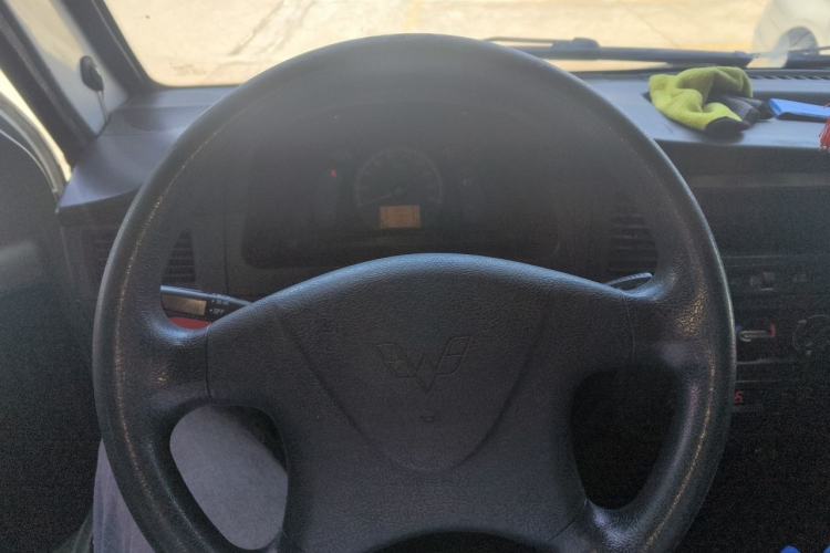 Used Wuling Zhiguang 2015 1.2L Practical LS-I Model Steering Wheel