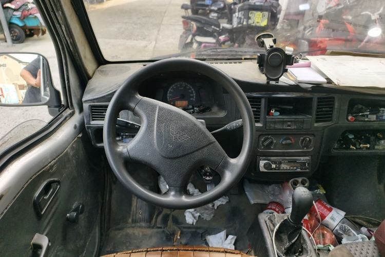 Used Wuling Zhiguang 2015 1.2L Practical LS-I Model Steering Wheel