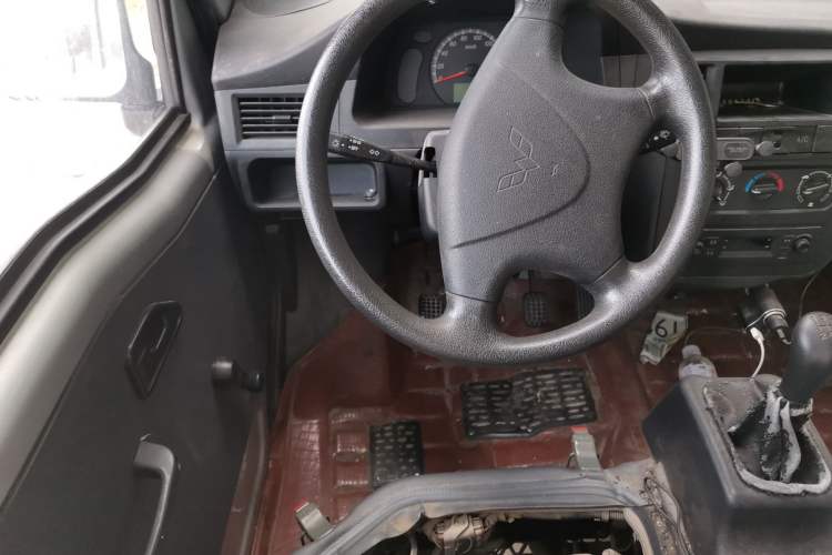 Used Wuling Zhiguang 2015 1.2L Practical LS-I Model Steering Wheel