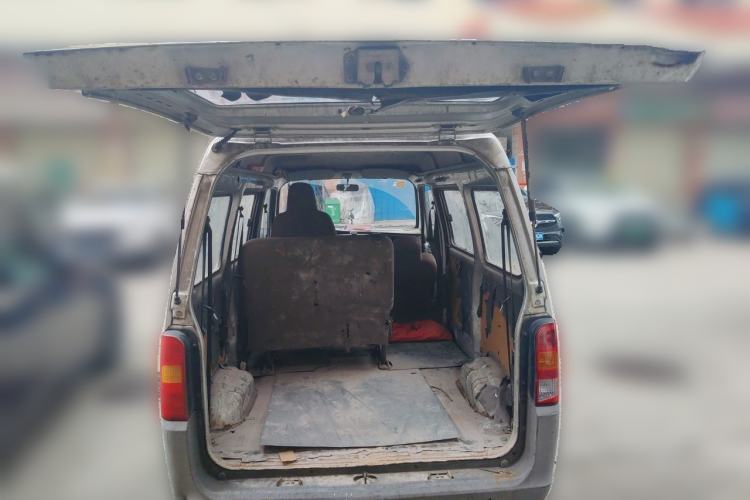 Used Wuling Zhiguang 2015 1.2L Practical LS-I Model Trunk