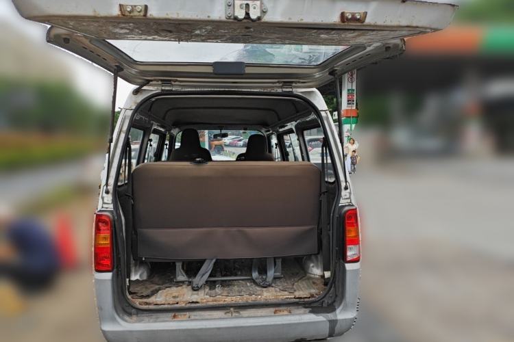 Used Wuling Zhiguang 2015 1.2L Practical LS-I Model Trunk