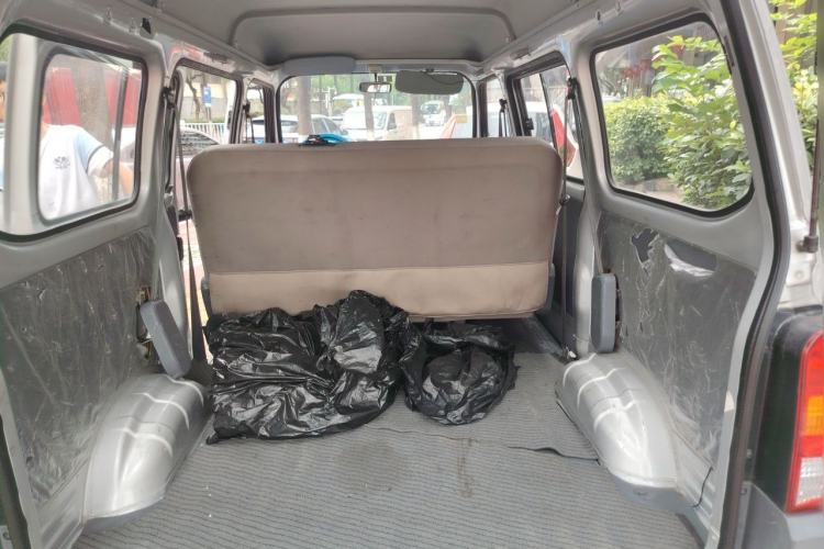 Used Wuling Zhiguang 2015 1.2L Standard Model LSI Trunk