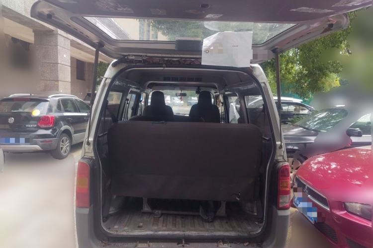 Used Wuling Zhiguang 2015 1.2L Practical LS-I Model Trunk