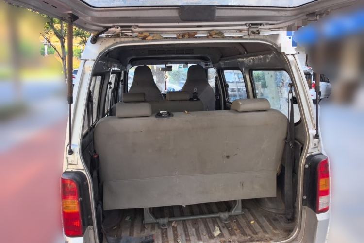 Used Wuling Zhiguang 2015 1.2L Practical LS-I Model Trunk