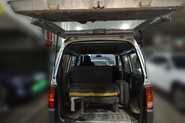 Used Wuling Zhiguang 2015 1.2L Practical LS-I Model Trunk