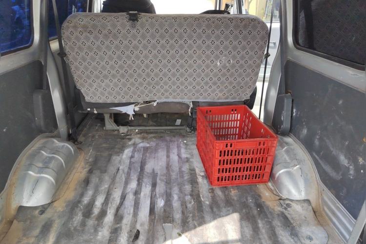 Used Wuling Zhiguang 2015 1.2L Practical LS-I Model Trunk