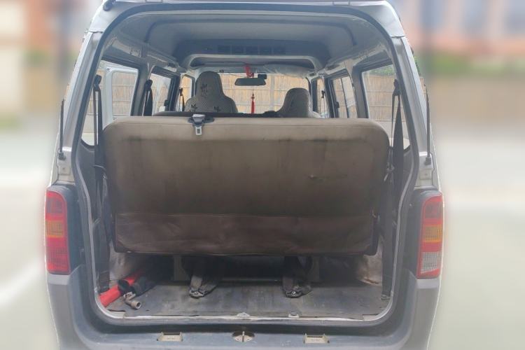 Used Wuling Zhiguang 2015 1.2L Practical LS-I Model Trunk