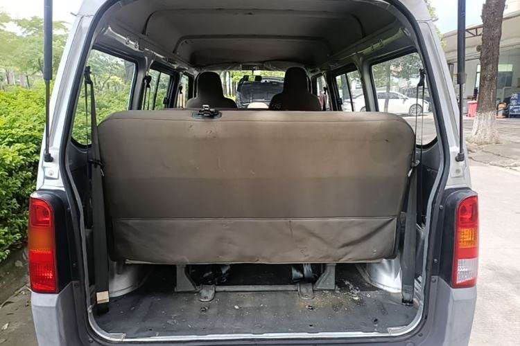 Used Wuling Zhiguang 2015 1.2L Practical LS-I Model Trunk