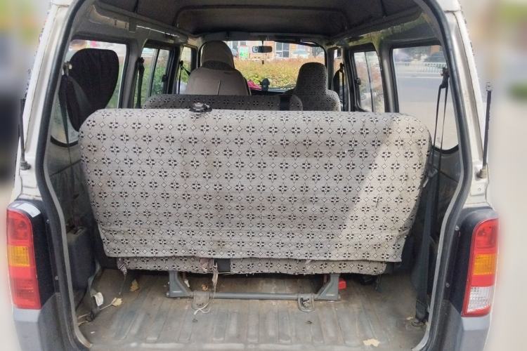 Used Wuling Zhiguang 2015 1.2L Practical LS-I Model Trunk