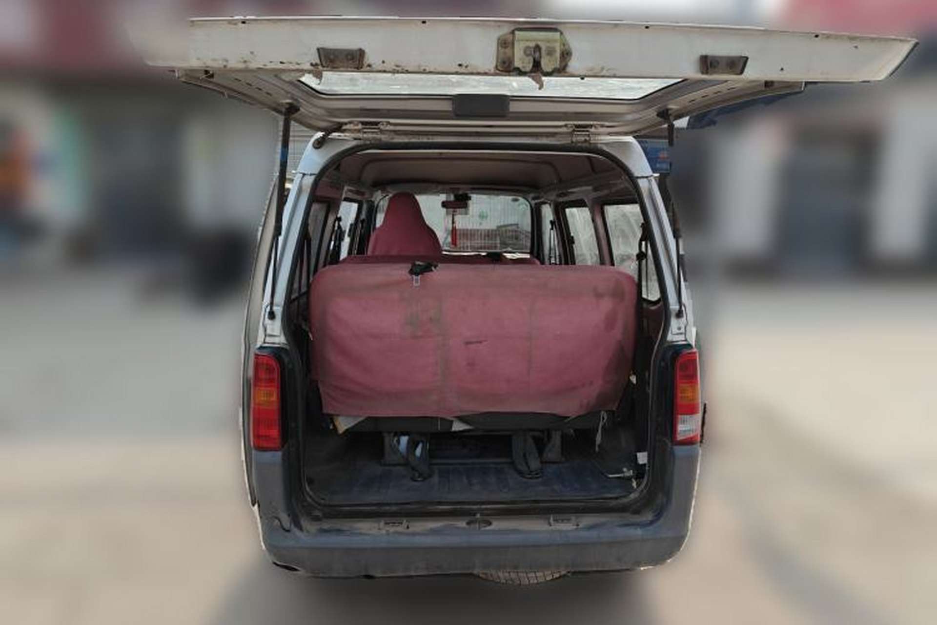 Used Wuling Zhiguang 2015 1.2L Practical LS-I Model Trunk