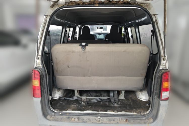 Used Wuling Zhiguang 2015 1.2L Practical LS-I Model Trunk
