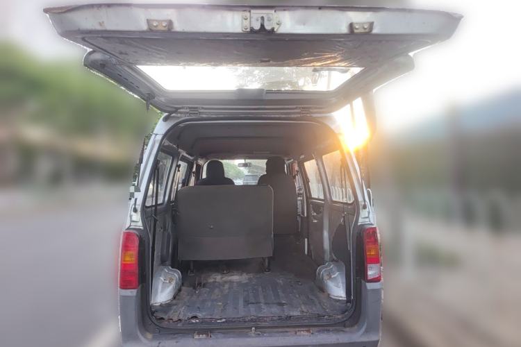 Used Wuling Zhiguang 2015 1.2L Practical LS-I Model Trunk