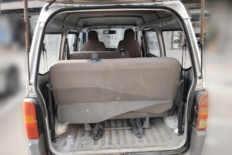 Used Wuling Zhiguang 2015 1.2L Practical LS-I Model Trunk