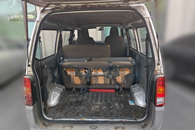 Used Wuling Zhiguang 2015 1.2L Practical LS-I Model Trunk