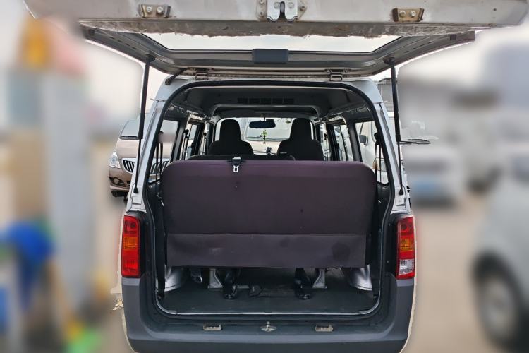 Used Wuling Zhiguang 2015 1.2L Practical LS-I Model Trunk