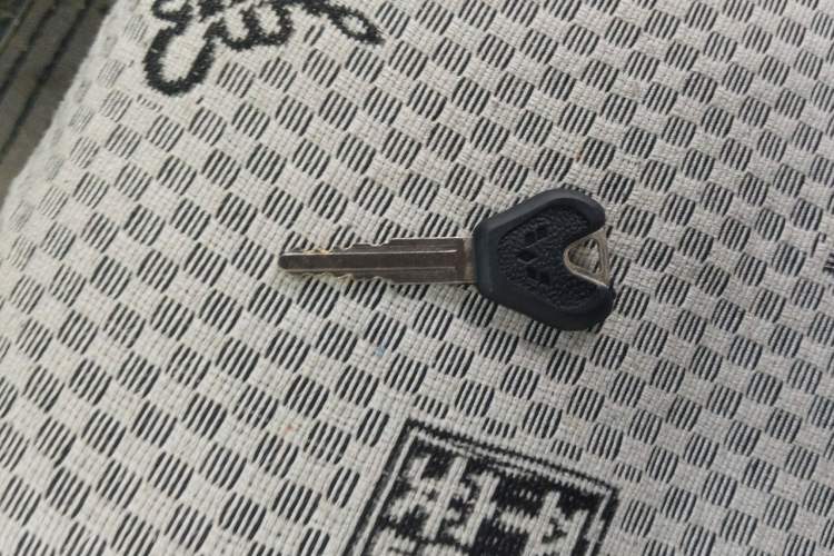 Used Wuling Zhiguang 2015 1.2L Practical LS-I Model Vehicle Key