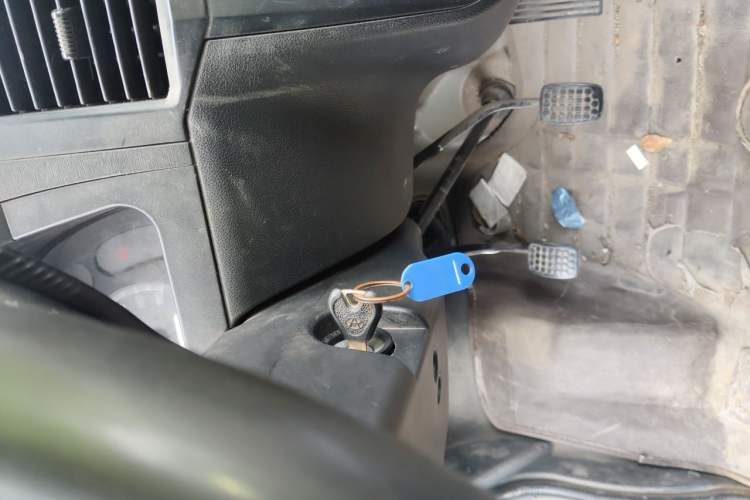 Used Wuling Zhiguang 2015 1.2L Practical LS-I Model Vehicle Key