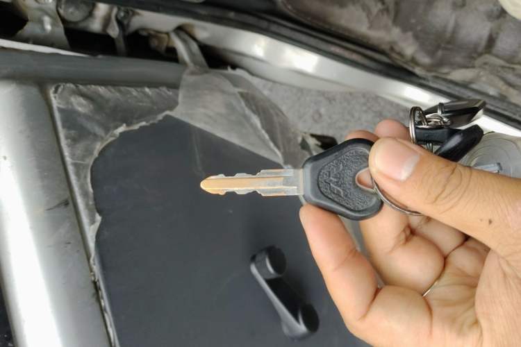 Used Wuling Zhiguang 2015 1.2L Practical LS-I Model Vehicle Key