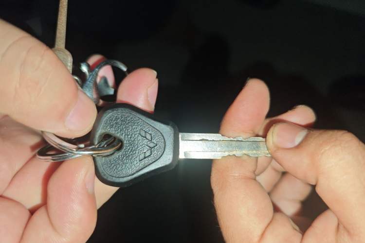 Used Wuling Zhiguang 2015 1.2L S Practical Model LSI Vehicle Key