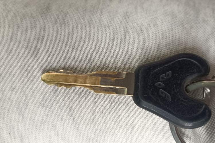 Used Wuling Zhiguang 2015 1.2L Practical LS-I Model Vehicle Key