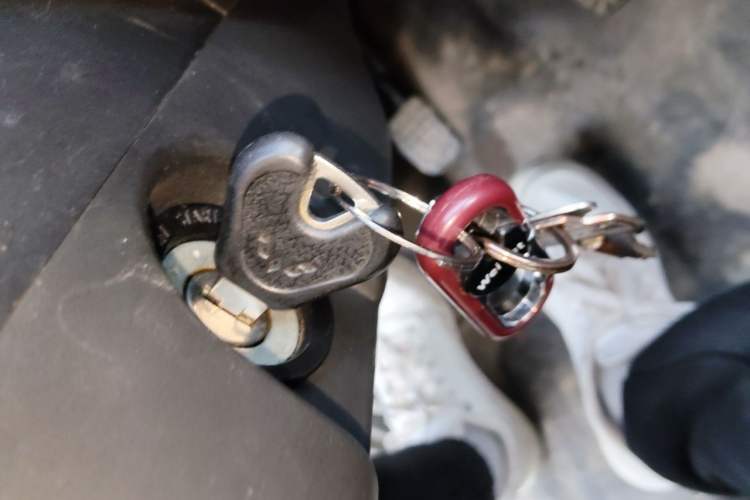 Used Wuling Zhiguang 2015 1.2L Practical LS-I Model Vehicle Key