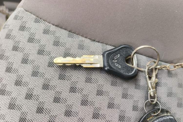 Used Wuling Zhiguang 2015 1.2L Practical LS-I Model Vehicle Key