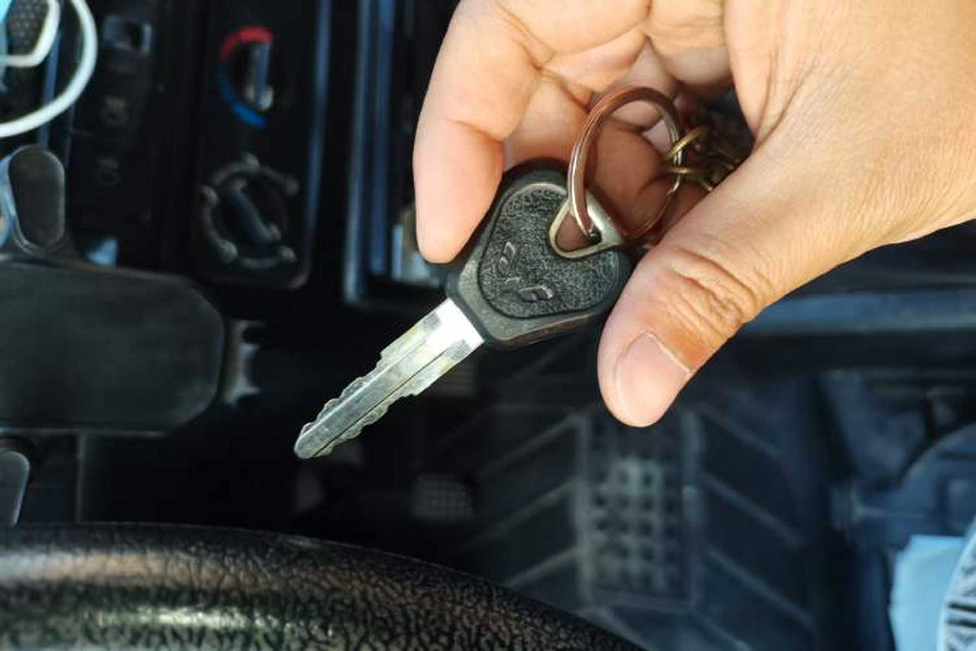 Used Wuling Zhiguang 2015 1.2L Practical LS-I Model Vehicle Key