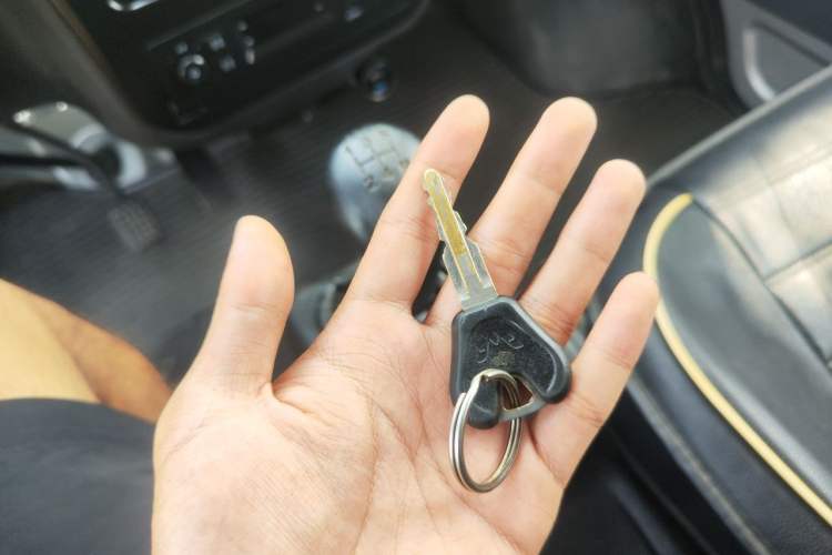 Used Wuling Zhiguang 2015 1.2L Practical LS-I Model Vehicle Key