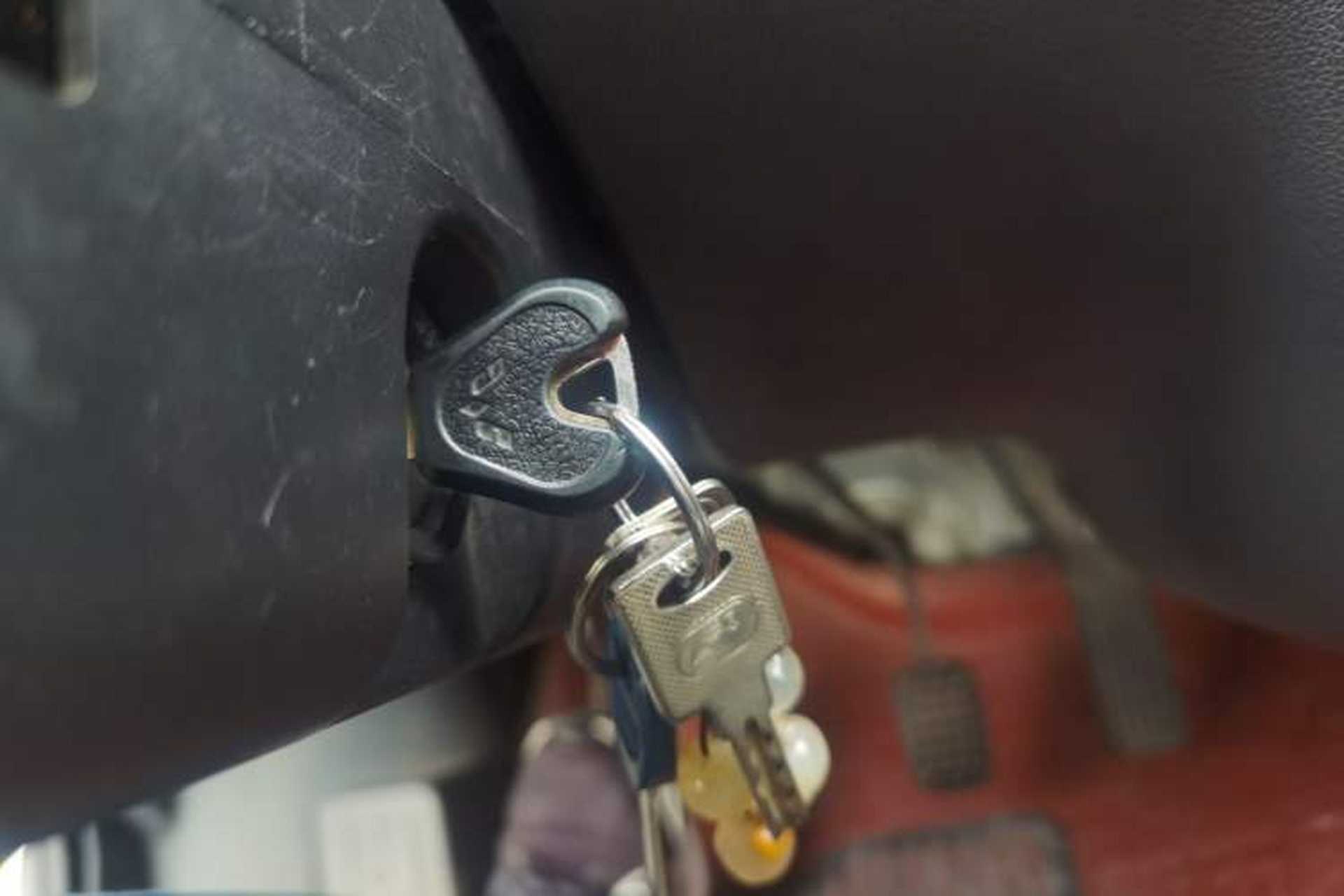 Used Wuling Zhiguang 2015 1.2L Practical LS-I Model Vehicle Key