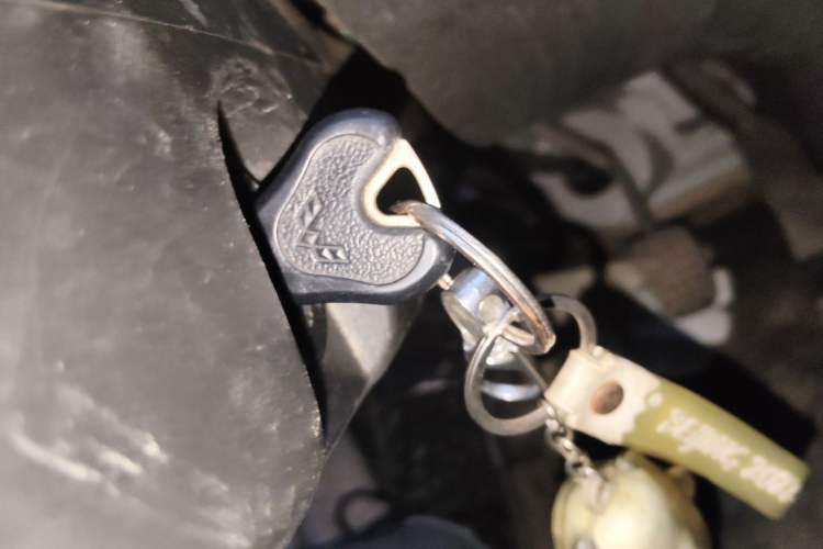 Used Wuling Zhiguang 2015 1.2L Practical LS-I Model Vehicle Key