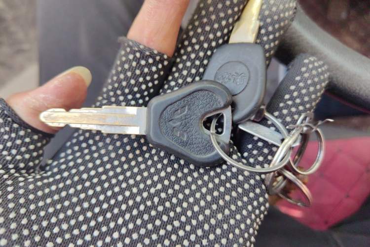 Used Wuling Zhiguang 2015 1.2L S Practical Model LSI Vehicle Key