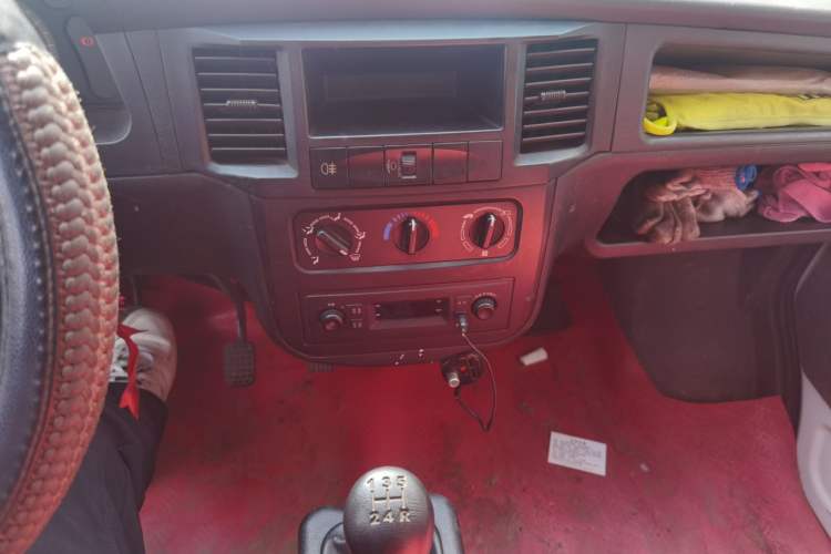 Used Wuling Zhiguang 2015 1.2L Practical LS-I Model Audio And AC Panel