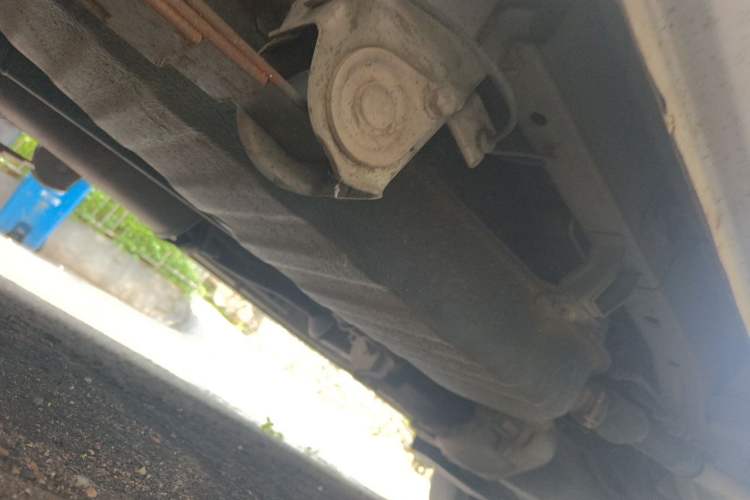 Used Wuling Zhiguang 2015 1.2L S Standard Model LSI Chassis Front Left