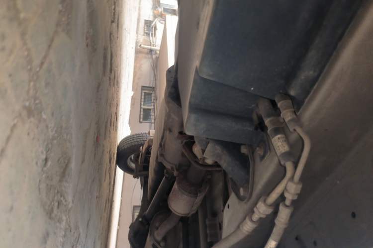 Used Wuling Zhiguang 2015 1.2L Practical LS-I Model Chassis Front Left