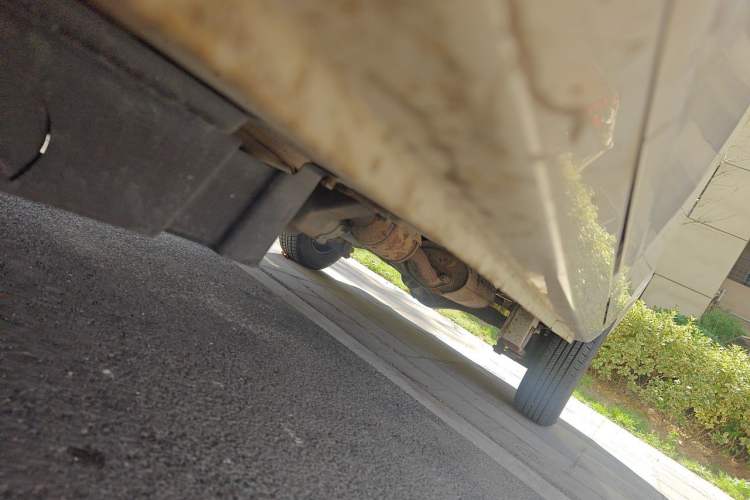 Used Wuling Zhiguang 2015 1.2L Practical LS-I Model Chassis Front Left