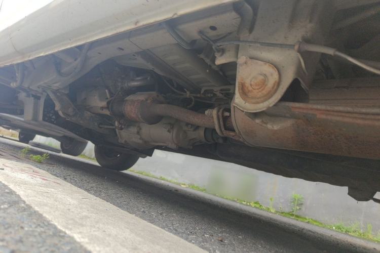 Used Wuling Zhiguang 2015 1.2L S Standard Model LSI Chassis Front Right