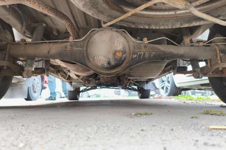 Used Wuling Zhiguang 2015 1.2L Practical LS-I Model Chassis Rear