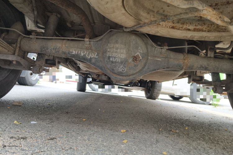 Used Wuling Zhiguang 2015 1.2L Practical LS-I Model Chassis Rear