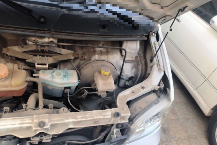 Used Wuling Zhiguang 2015 1.2L Practical LS-I Model Engine Bay Left