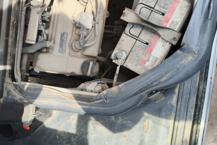 Used Wuling Zhiguang 2015 1.2L Practical LS-I Model Engine Bay Right