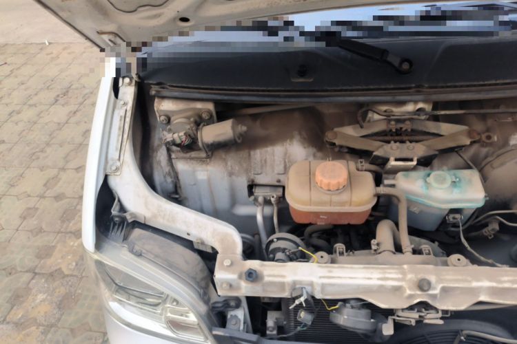 Used Wuling Zhiguang 2015 1.2L Practical LS-I Model Engine Bay Right