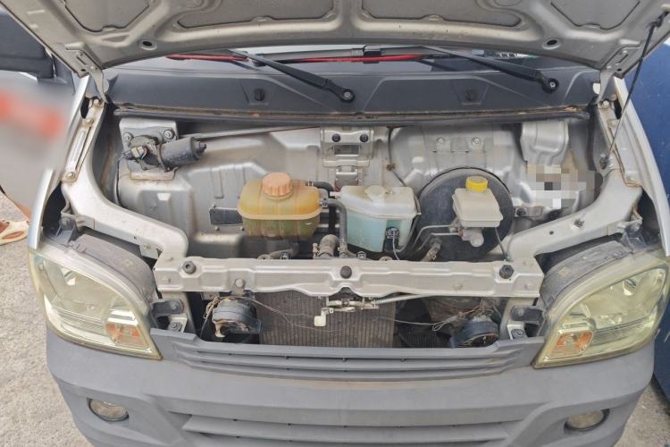 Used Wuling Zhiguang 2015 1.2L Practical LS-I Model Engine Bay