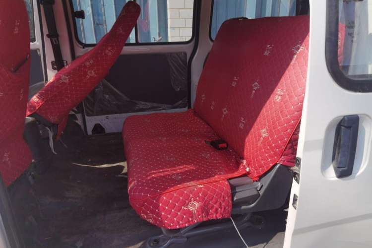 Used Wuling Zhiguang 2015 1.2L Practical LS-I Model Left Rear Seat