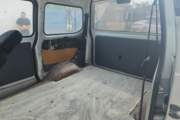 Used Wuling Zhiguang 2015 1.2L Practical LS-I Model Left Rear Seat