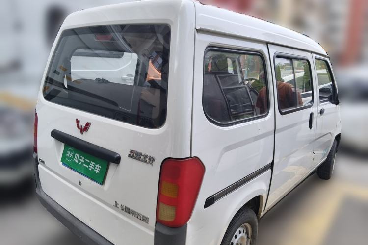 Used Wuling Zhiguang 2015 1.2L Practical LS-I Model Rear Right 45 Deg