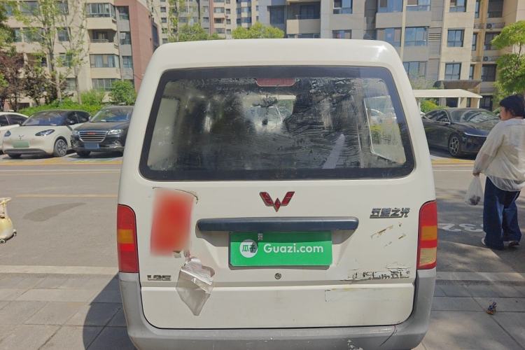 Used Wuling Zhiguang 2015 1.2L Practical LS-I Model Rear