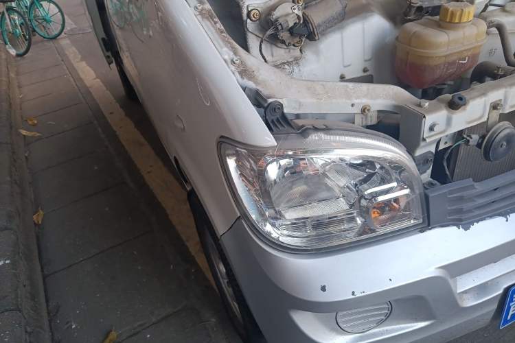 Used Wuling Zhiguang 2015 1.2L Practical LS-I Model Right Front Headlight