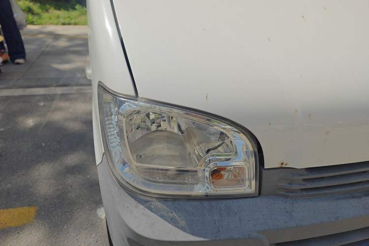 Used Wuling Zhiguang 2015 1.2L Practical LS-I Model Right Front Headlight